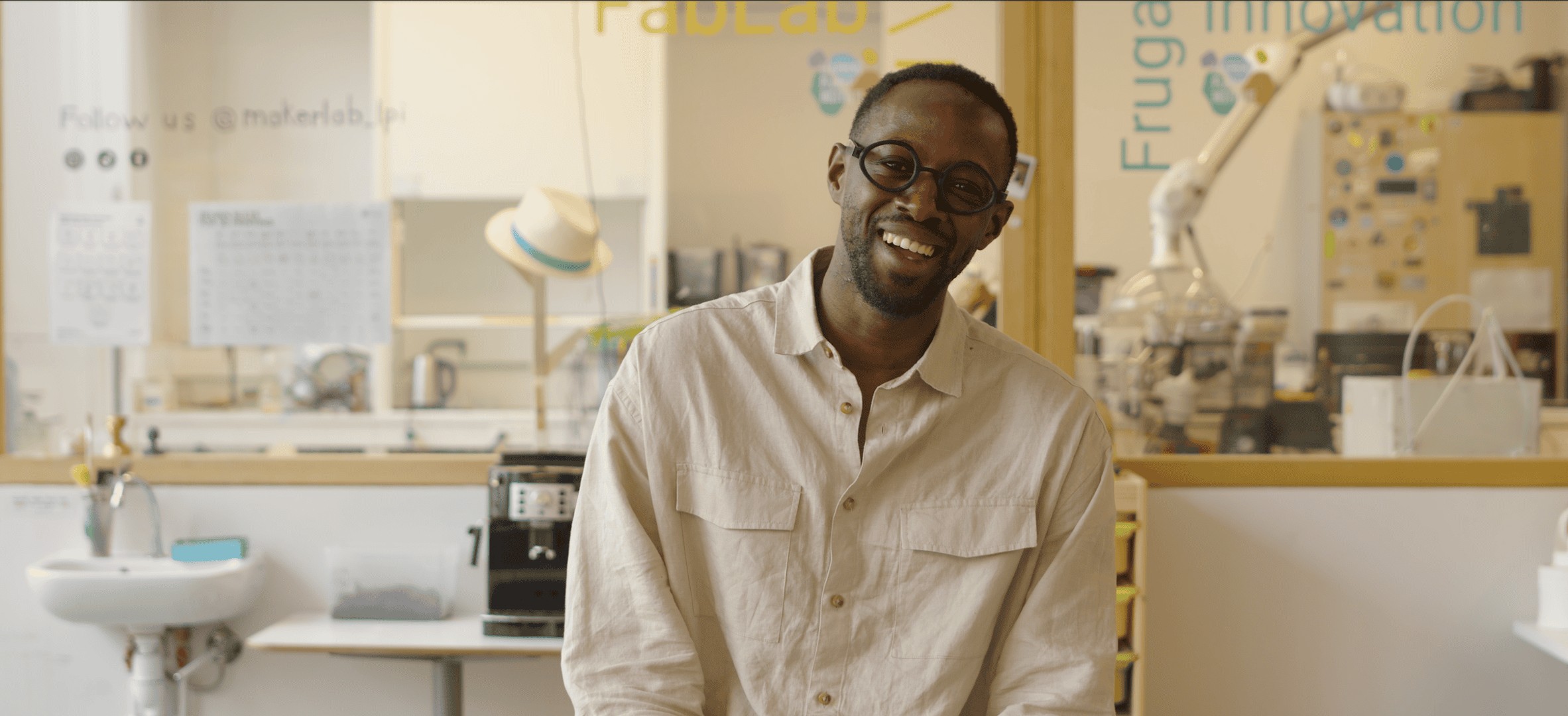 Omar Kamara - Ingénieur pédagogique au Learning Planet Institute - au MAkerLab, fablab du Learning Planet Institute