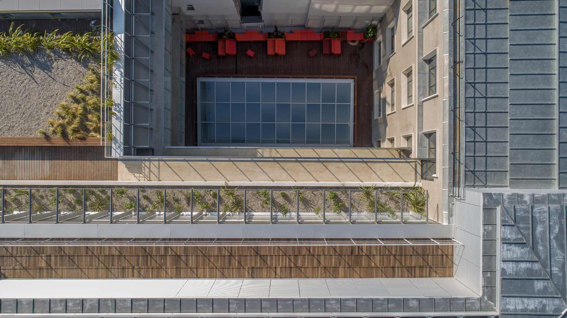 LPI_campus_patio©PatricePatte_e LPI_campus_patio©PatricePatte_e